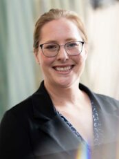 Profile image: Jessica Oakes