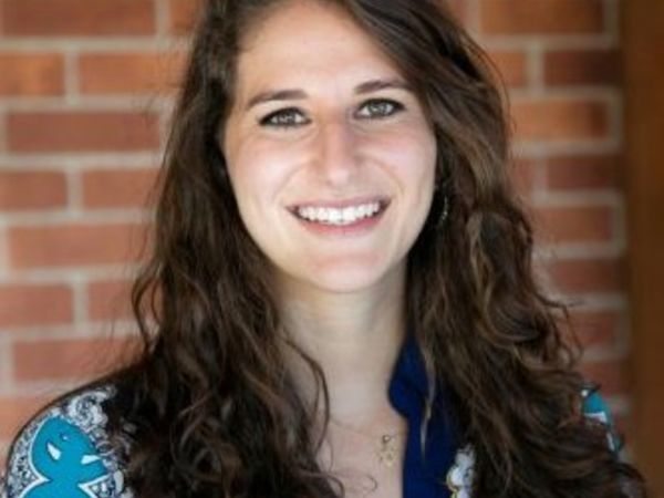 Spanish Student Receives C.B. Grambell Undergraduate Scholarship from the Institute of Industrial Systems Engineering